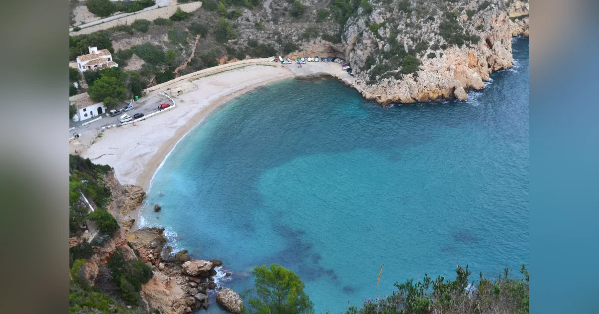 5 calas espectaculares que debes conocer en España este verano