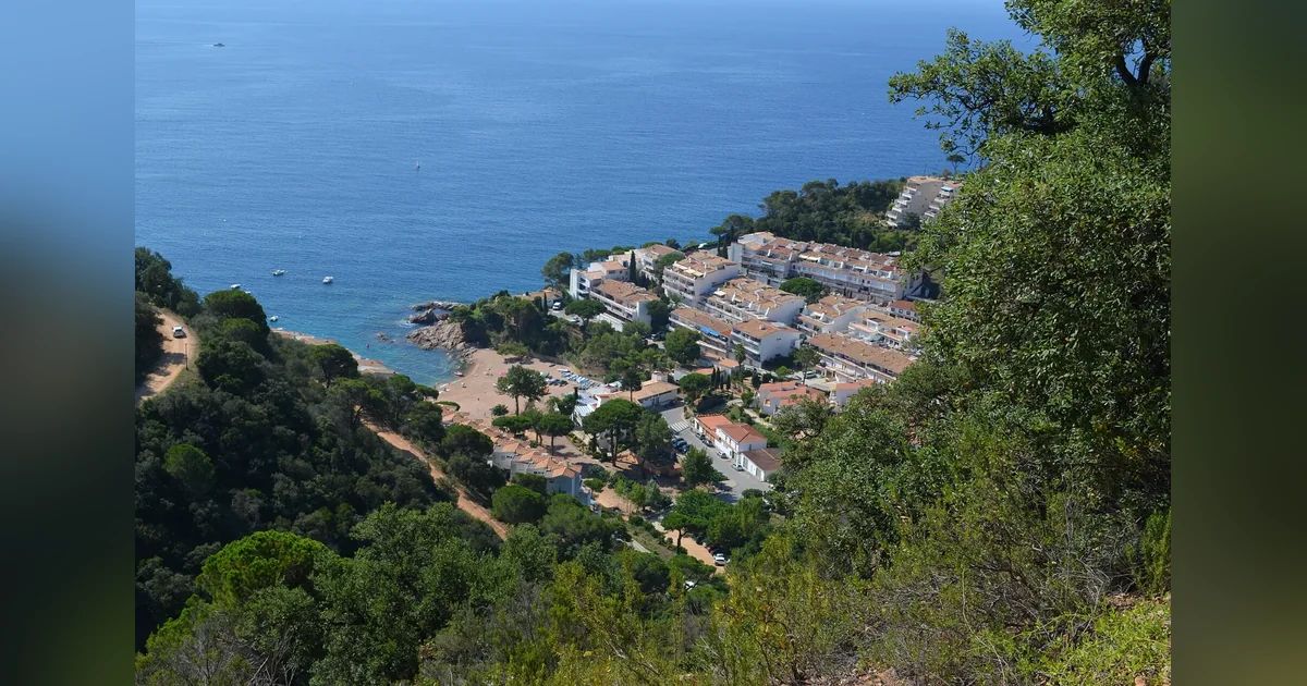 5 calas espectaculares que debes conocer en España este verano