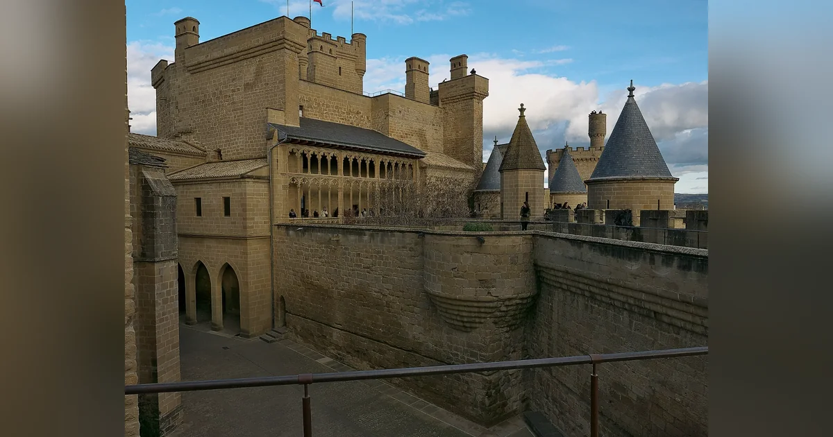 Palacio_Real_de_Olite,_Olite